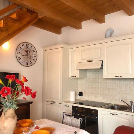 La Villetta In Residence Con Piscina E Vista Lago Parzanica Zewnętrze zdjęcie